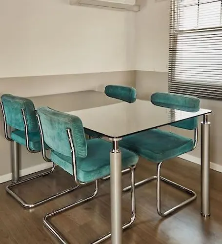 4 Persons Valkenbosch Situated In The Forested Area *