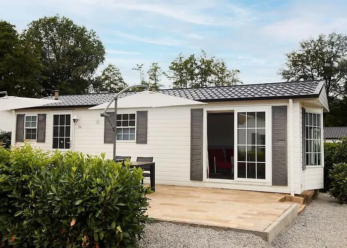 4 Persons Valkenbosch Situated In The Forested Area Apartment *